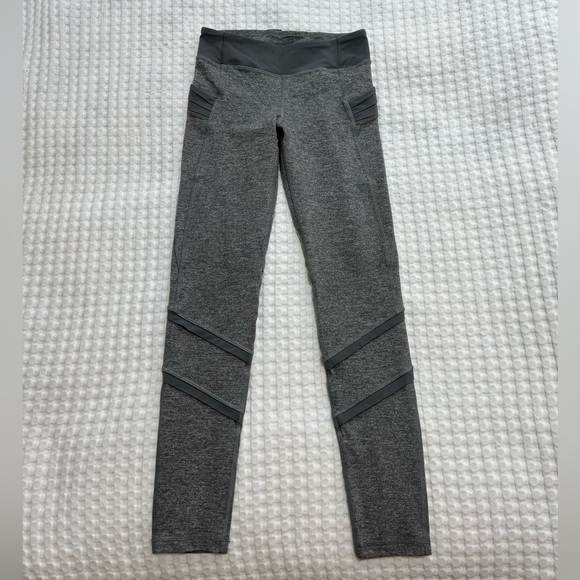 Ivivva Girls 12 Heather Grey Leggings with Pockets - Picture 2 of 12